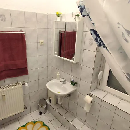 Ausgestattete Selbstversorger Zentrumswohnung * غيلسنكيرشن